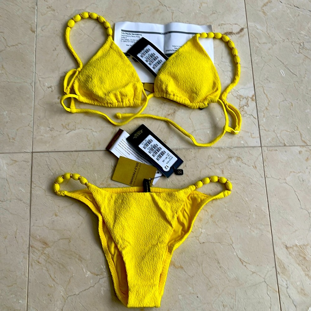 Vix Paula Hermanny beautiful yellow bikini